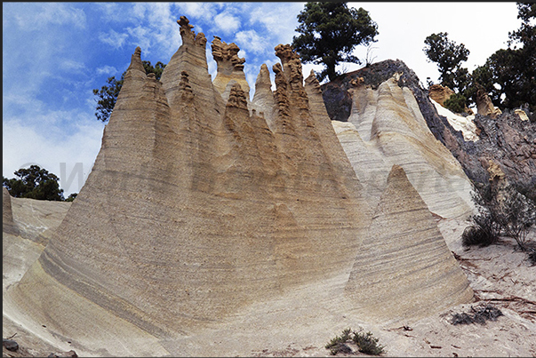 The sedimentary rocks of Paisaje Lunar (lunar landscape) eroded by wind and water