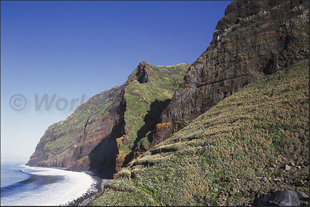 Achadas da Cruz coast where you can climb the cliffs by cable car (north-west coast near Porto Moniz) Achadas da Cruz coast where you can climb the cliffs by cable car (north-west coast near Porto Moniz)