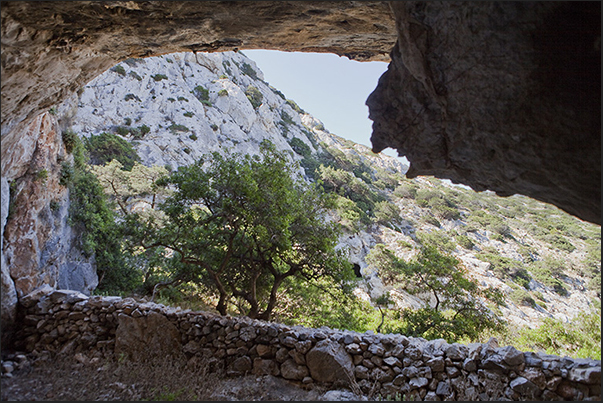 Entrance to the cave of Aghios Ioannis on the north coast Entrance to the cave of Aghios Ioannis on the north coast