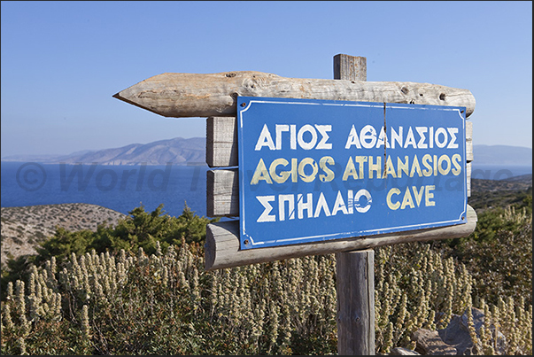 Signposts along the paths that lead visitors to the most unknown corners of the island Signposts along the paths that lead visitors to the most unknown corners of the island