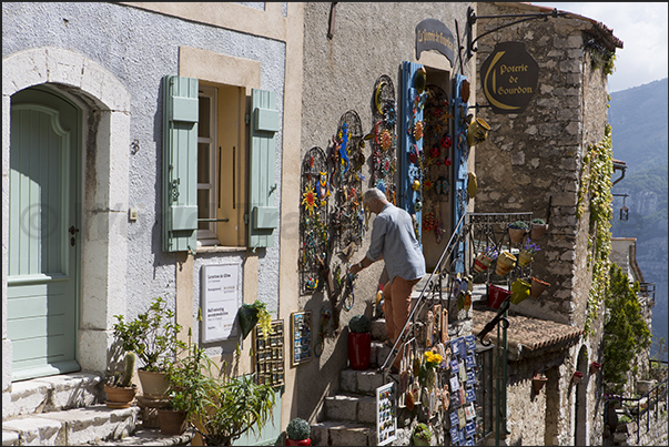 Rue Basse which enters the eastern side of the village