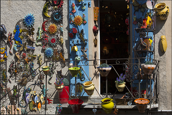 Rue Basse which enters the eastern side of the village. Craft shop Rue Basse which enters the eastern side of the village. Craft shop