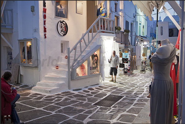 Craft shops in the alleys of the historic center