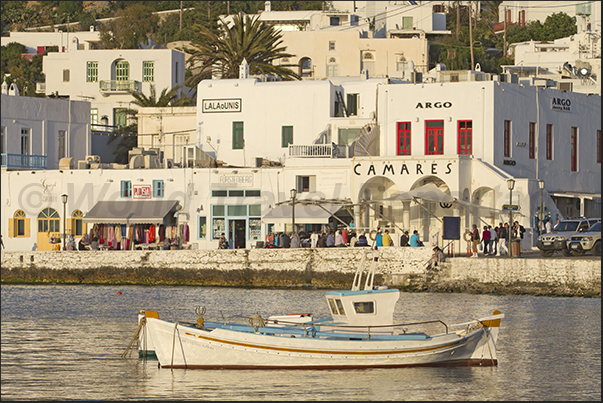 The fishing port in front of the houses of the town of Mykonos