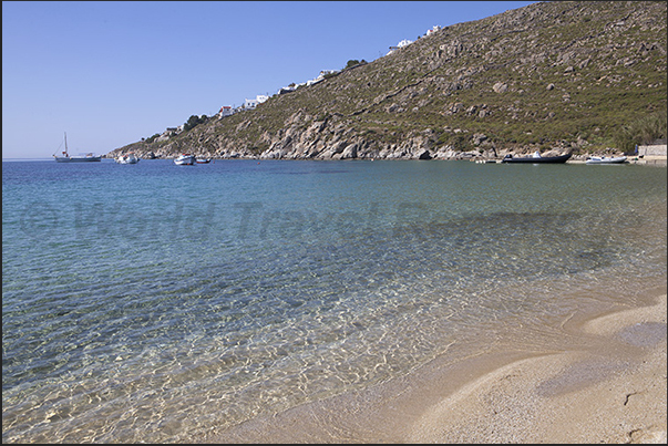South coast. Psarou Bay. Smaller bay of the larger bay of Platys Ghialos South coast. Psarou Bay. Smaller bay of the larger bay of Platys Ghialos