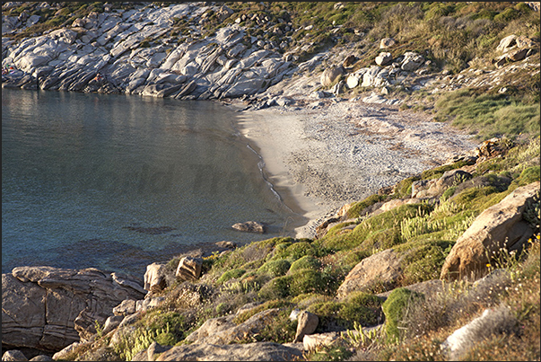 Kapari beach near Aghios Ioannis, western end of the island Kapari beach near Aghios Ioannis, western end of the island