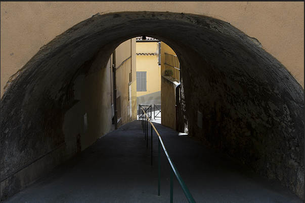 Connecting passages between the alleys of the historic center Connecting passages between the alleys of the historic center