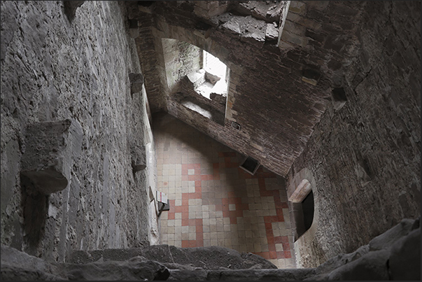 Intricate maze of rooms inside Doune Castle Intricate maze of rooms inside Doune Castle