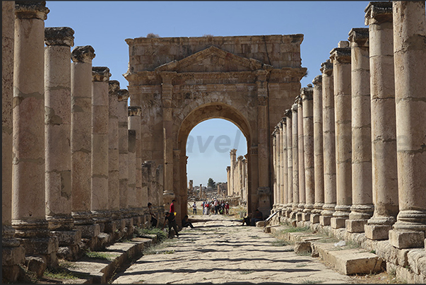 The tetrapylon to the north, a cubic construction with four gates, each facing the streets that made up the crossroads The tetrapylon to the north, a cubic construction with four gates, each facing the streets that made up the crossroads