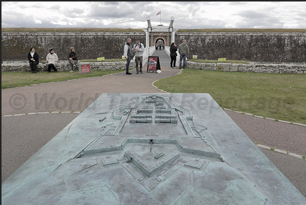 Entrance to Fort George