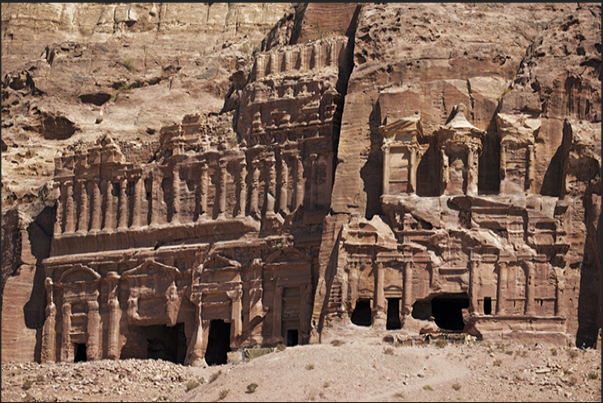 On the eastern side of the valley, there are dozens of tombs used by the Nabateans to preserve the remains of the Kings On the eastern side of the valley, there are dozens of tombs used by the Nabateans to preserve the remains of the Kings