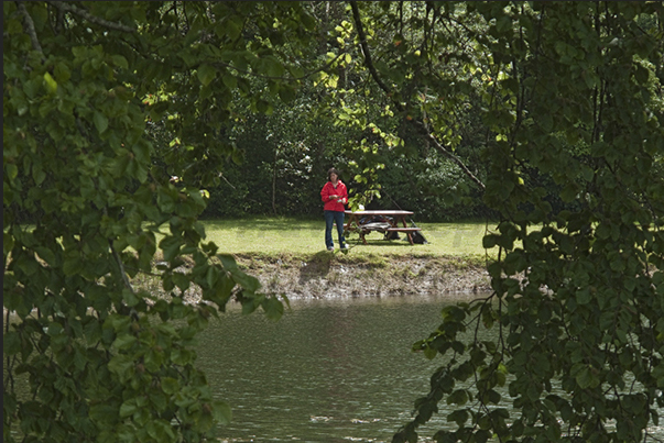 All schools of fishing, are in natural environments very nice with a relaxing atmosphere and in the midst of the nature All schools of fishing, are in natural environments very nice with a relaxing atmosphere and in the midst of the nature