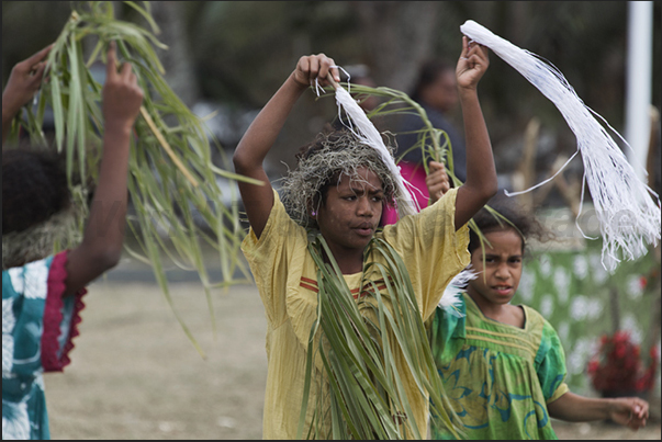 Dances of children in the village of Roh