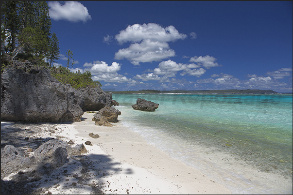 Beaches along the Cape Wabao on the west coast