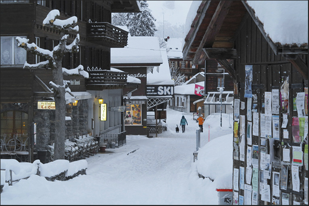 The streets of Murren The streets of Murren