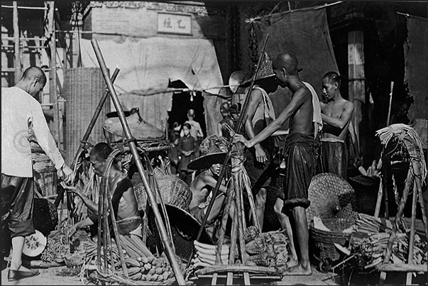 The market of Canton (Guangzhou)