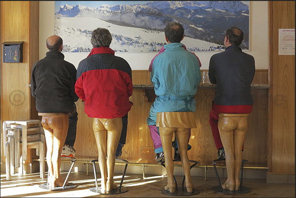 Waiting for a coffee before starting the return to Selva of Val Gardena Waiting for a coffee before starting the return to Selva of Val Gardena