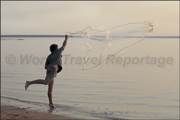 Cobourg Peninsula, Garig Ganuk Barlu NP. The net for fishing small fish then used as bait to catch big fish Cobourg Peninsula, Garig Ganuk Barlu NP. The net for fishing small fish then used as bait to catch big fish