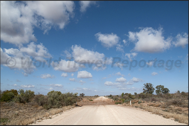 Towards the Flinders Ranges mountains