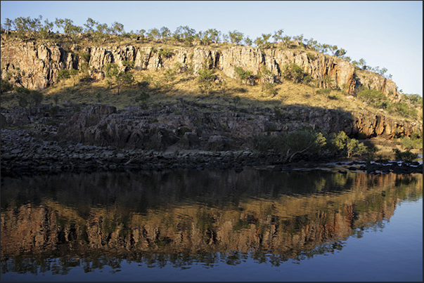 Katherine Gorge (Nitmiluk National Park). The rocky cliff of the canyon