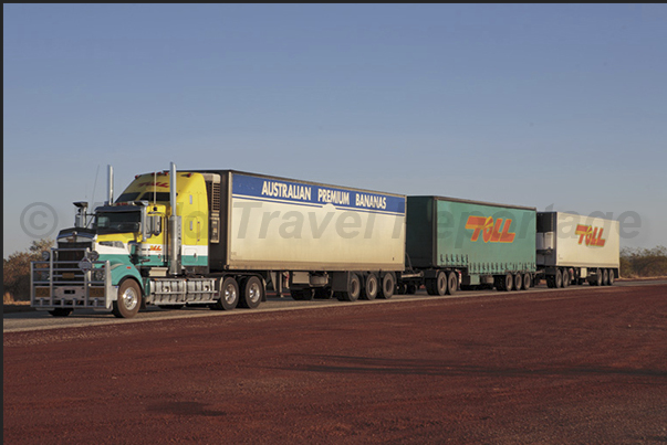 The “road train” along the Stuart Highway The “road train” along the Stuart Highway