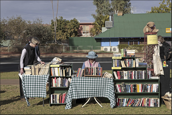 Alice Springs, the Todd Mall market (every second Sunday from mid-February to early December)