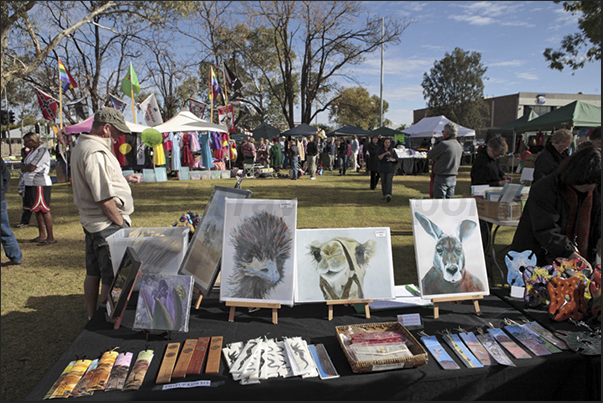 Alice Springs, the Todd Mall market (every second Sunday from mid-February to early December)