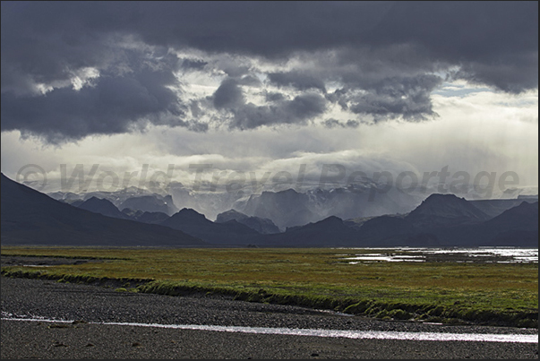 The valley leading to Tindfjoll Glacier