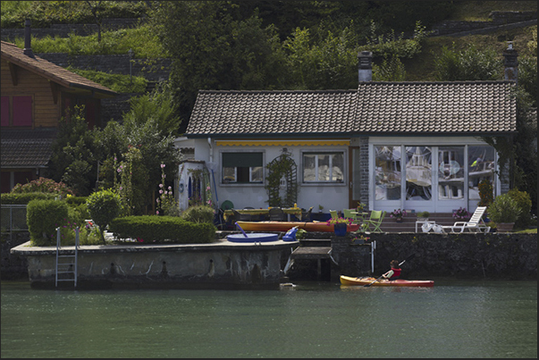 Sailing along the coast you will discover villages where the locals prefer to move on the boat and leave the car in the garage