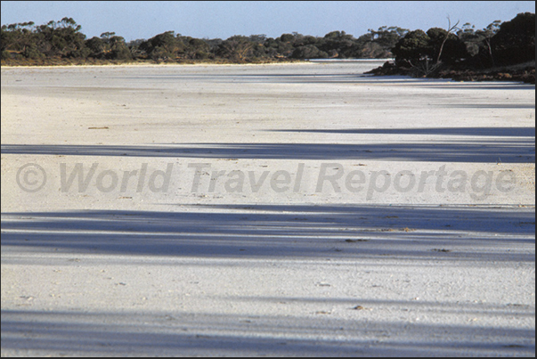 Lake Gairdner National Park Lake Gairdner National Park