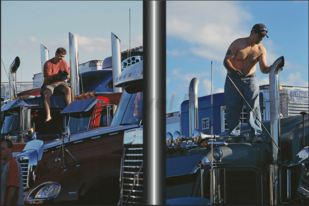 Preparations begin for the beauty contest. All truckers paint and clean in detail their trucks Preparations begin for the beauty contest. All truckers paint and clean in detail their trucks