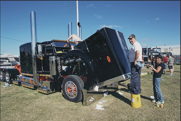 The beauty contest. All truckers paint and clean in detail  their trucks. Not only the coachwork but also the motors