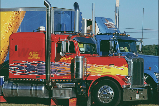 Difficult, for the judges of the beauty contest, decide which is the most beautiful truck Difficult, for the judges of the beauty contest, decide which is the most beautiful truck