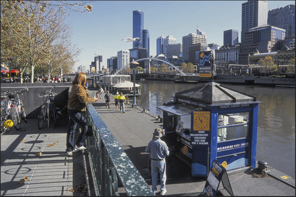 The neighborhoods along the Yarra River. Meeting place of the inhabitants of Melbourne The neighborhoods along the Yarra River. Meeting place of the inhabitants of Melbourne