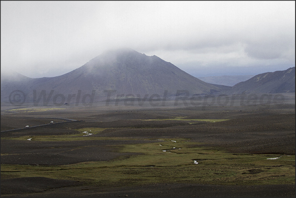 The Dimmifjallgarorr plateau, crossed by National 1 that from the southeast coast through the island to the north coast