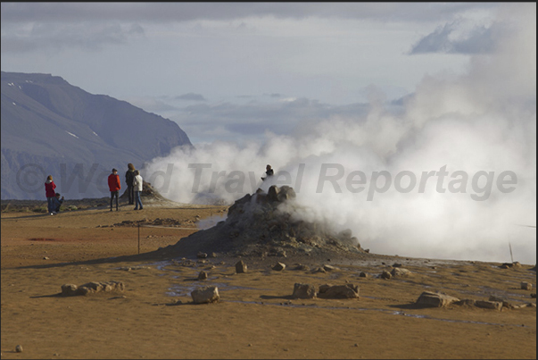 The area of fumaroles and warm waters of Namafjall The area of fumaroles and warm waters of Namafjall