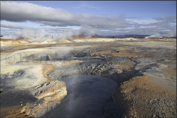 The area of fumaroles and warm waters of Namafjall The area of fumaroles and warm waters of Namafjall