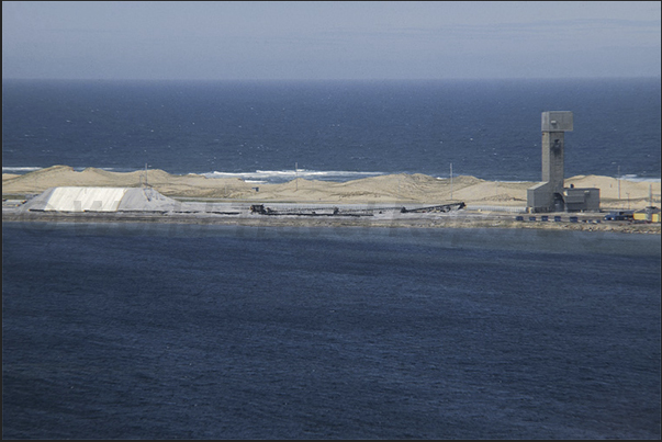 The archipelago is on a big platforms of salt. Salt that is mined under the sea level and exported all over the North America