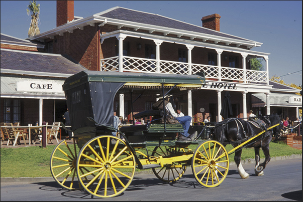 Carriage in the streets of Echuca Carriage in the streets of Echuca