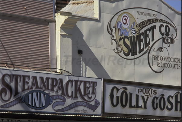 Shops on the main street of Echuca