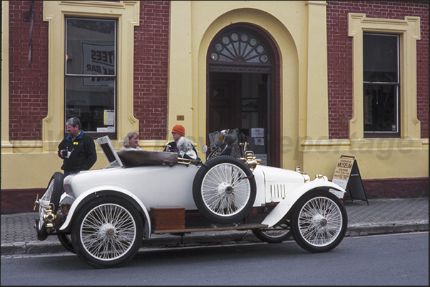 Rally of classic cars in the town of Wangaratta. Austin car