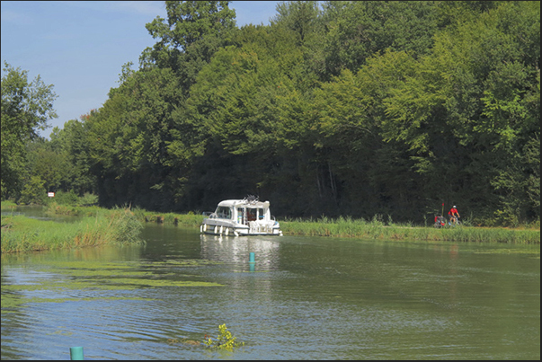 On the river Doubs. Waterway that connects the Rhine with the Rhone (the Germany with the Mediterranean sea) On the river Doubs. Waterway that connects the Rhine with the Rhone (the Germany with the Mediterranean sea)
