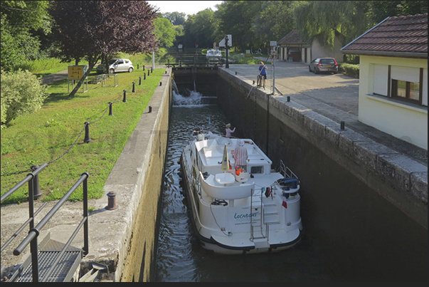 Lock on the canal before passing the tunnel of Thoraise Lock on the canal before passing the tunnel of Thoraise