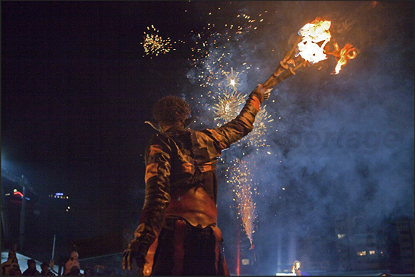 Festive evening on the Croisette in Les Menuires with performances of music and dance