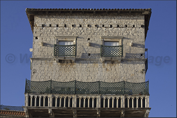 Architecture Byzantine, Venetian and Arab, characterize the buildings of Trogir