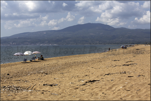 Uncrowded beaches, characterize the coasts of the peninsula Uncrowded beaches, characterize the coasts of the peninsula
