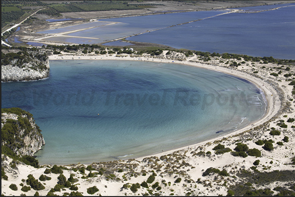 Voidhokilia Bay separated by a strip of sand dunes from the pond to Ghialova