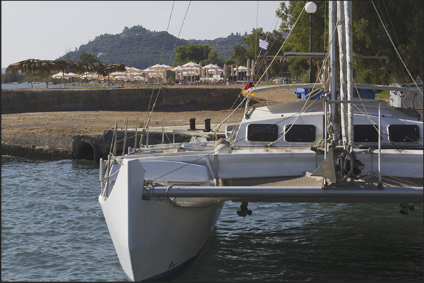 The little port of Nea Koroni, on the tip of the peninsula The little port of Nea Koroni, on the tip of the peninsula