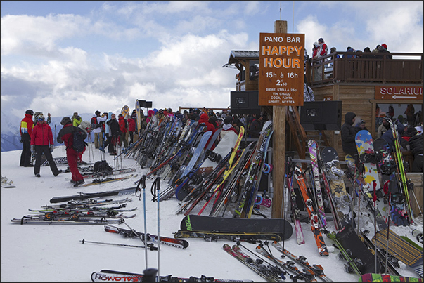 Happy Hour on the slopes