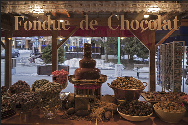 Biscuits, cakes and a chocolate fountain in one of the shop most visited by tourists